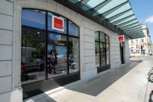 Banque du Léman — Agence de Genève -  Façade communicante