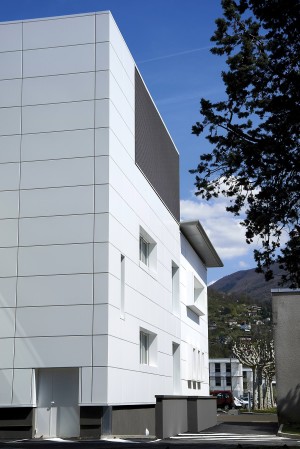 CNRS — Institut Louis Néel -  Détail de façade